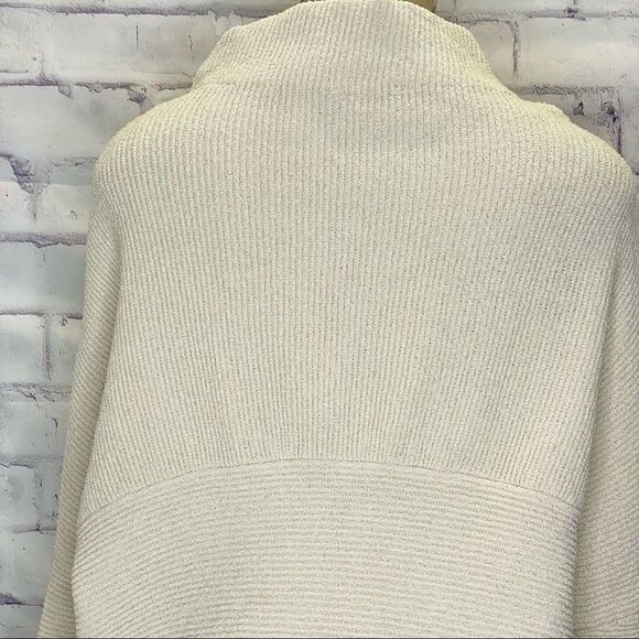 RDI Modern Designer mock neck dolman sweater NWT - Picture 5 of 10